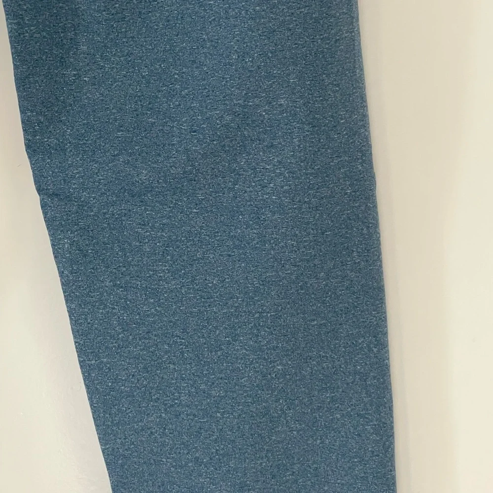 NVGTN NV Seamless Legging in Slate Blue, Size M - Picture 4 of 5